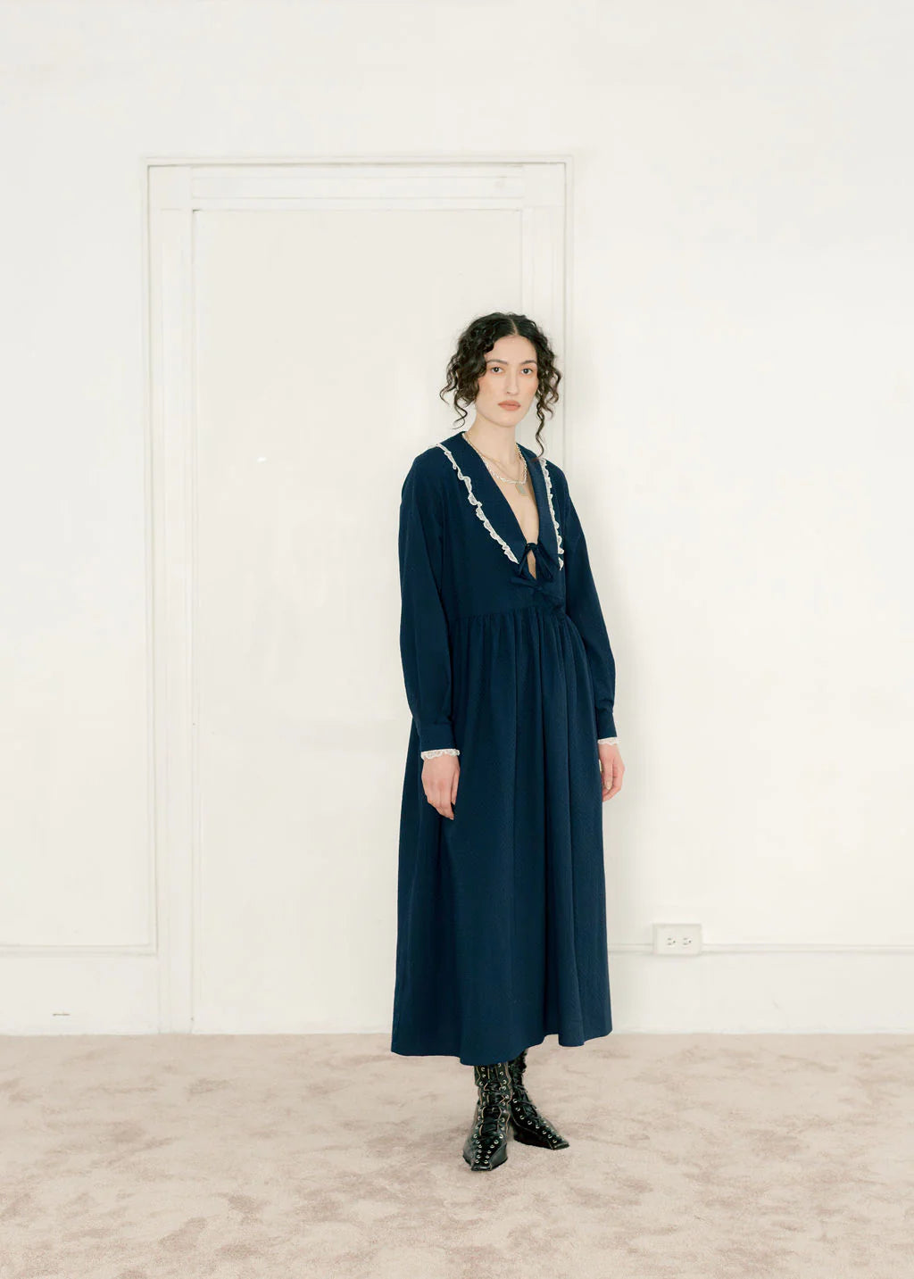 LEO BOUTIQUE Woolf Dress | Navy A BRONZE AGE