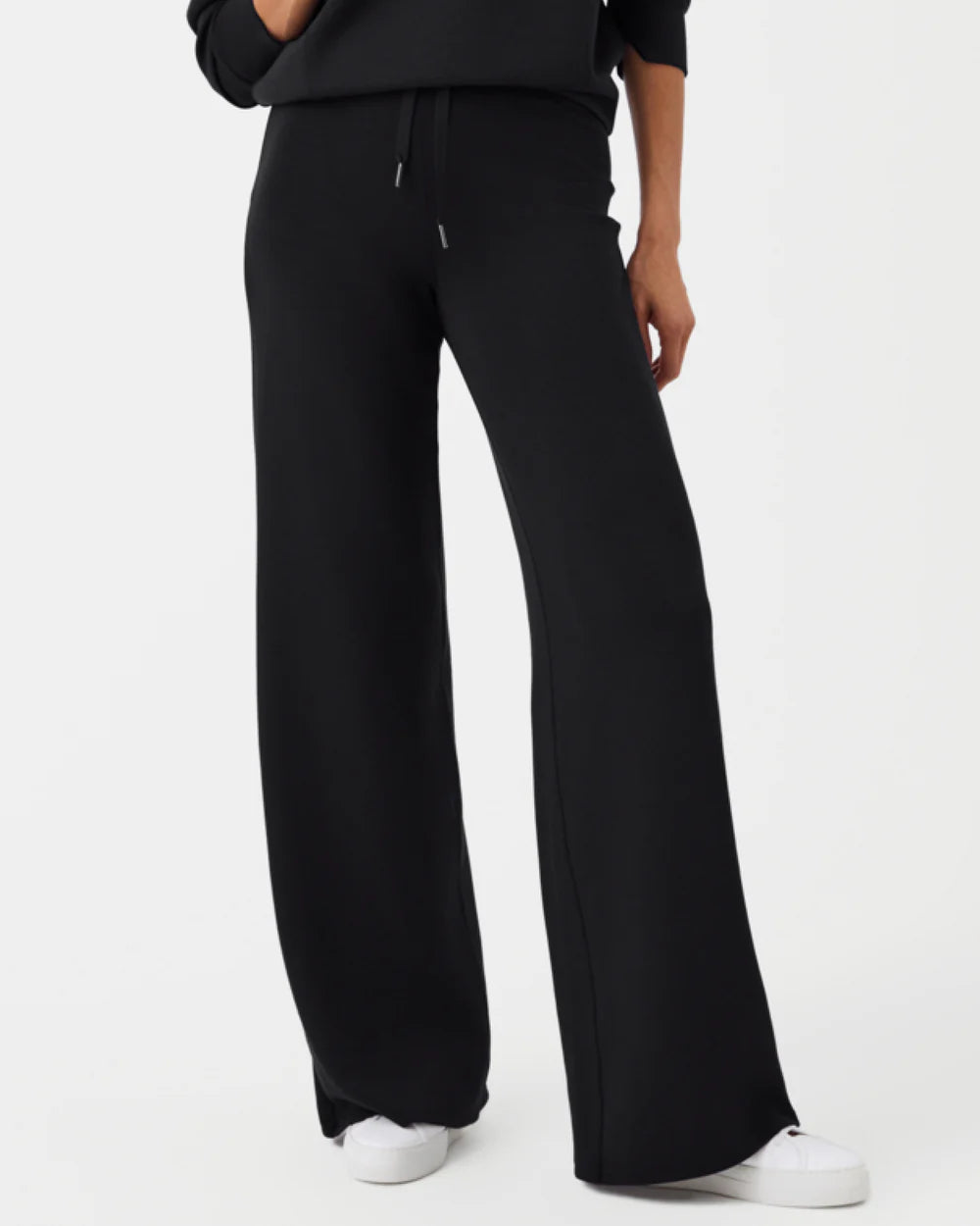 LEO BOUTIQUE Air Essentials Wide Leg Pant | Black SPANX