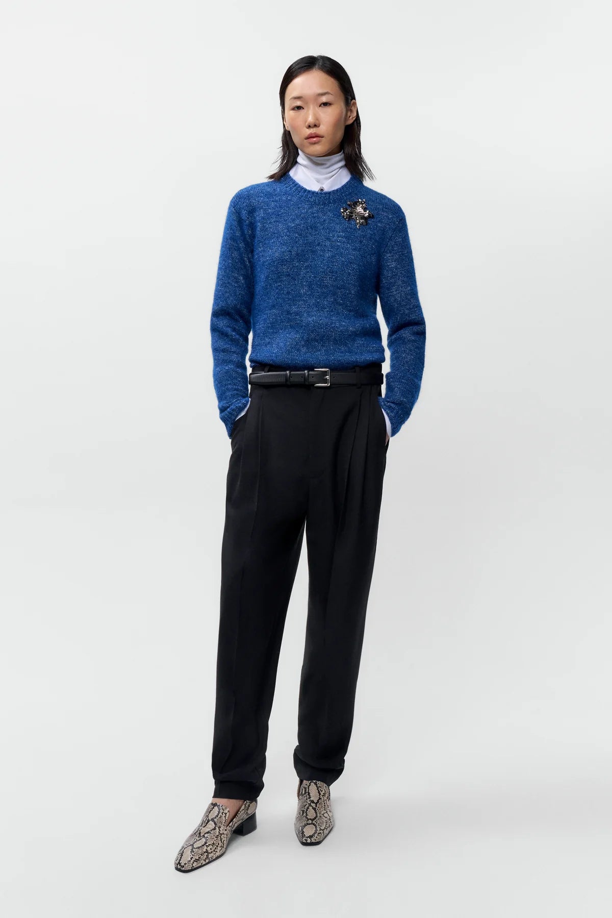 LEO BOUTIQUE Carrot Pants | Black CORDERA 