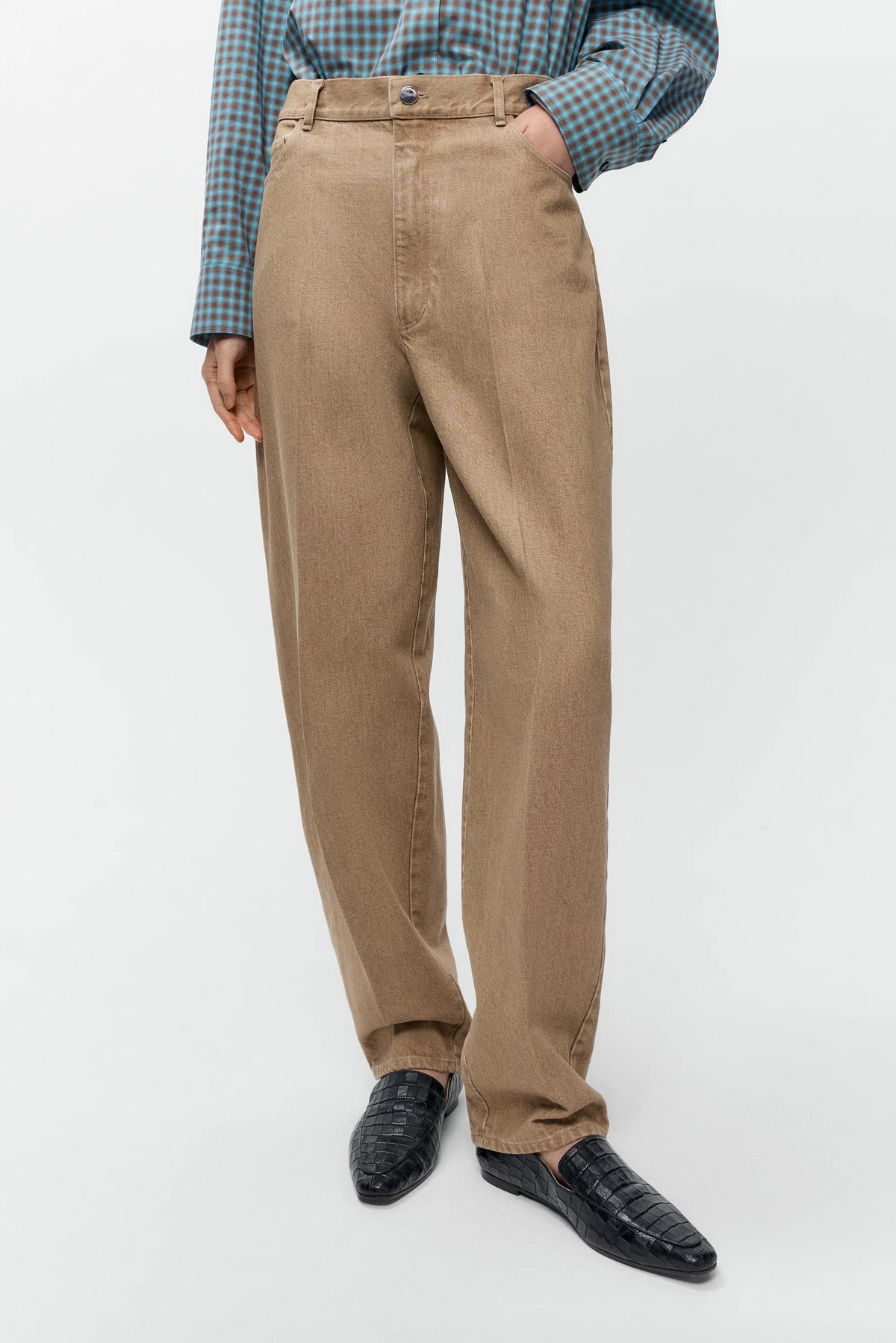 LEO BOUTIQUE Denim Carrot Pants | Beige CORDERA