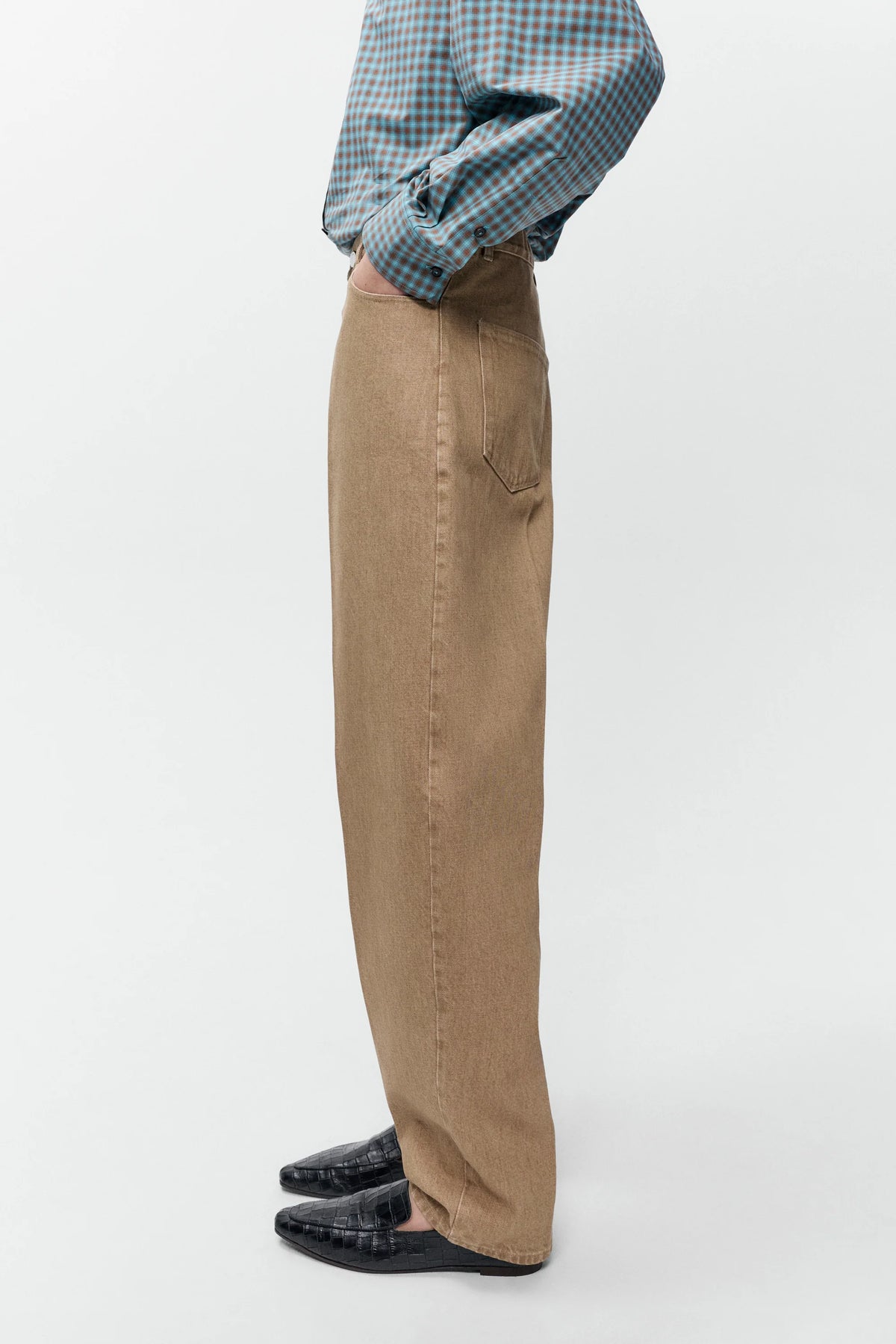 LEO BOUTIQUE Denim Carrot Pants | Beige CORDERA