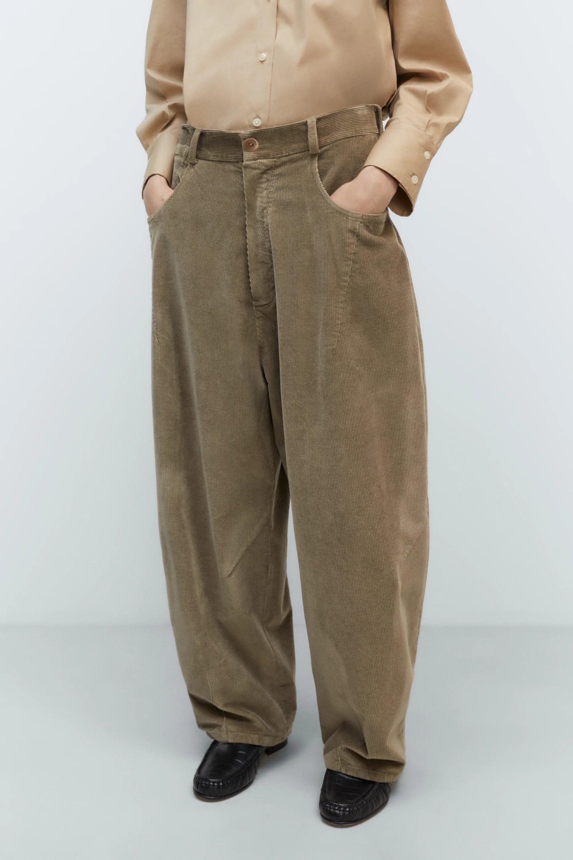 CORDERA Corduroy Baggy Pants | Sage LEO BOUTIQUE