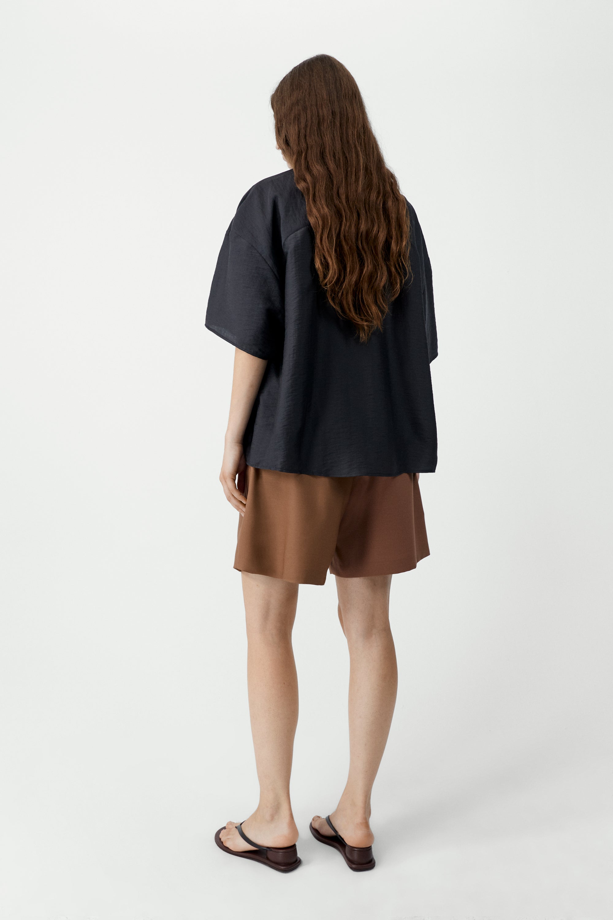 LEO BOUTIQUE Short Sleeve Shirt | Espresso CORDERA