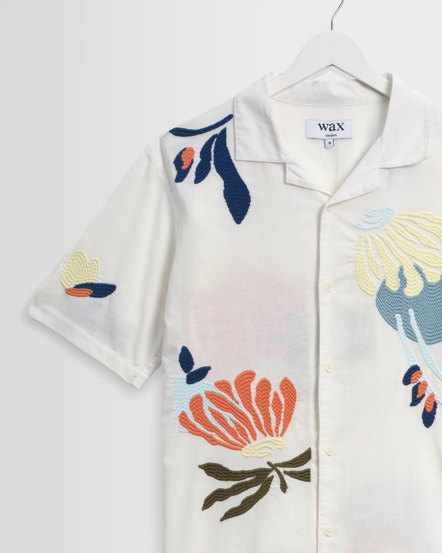 WAX LONDON Didcot Shirt | Chunky Stitch Flower Ecru/Multi LEO BOUTIQUE