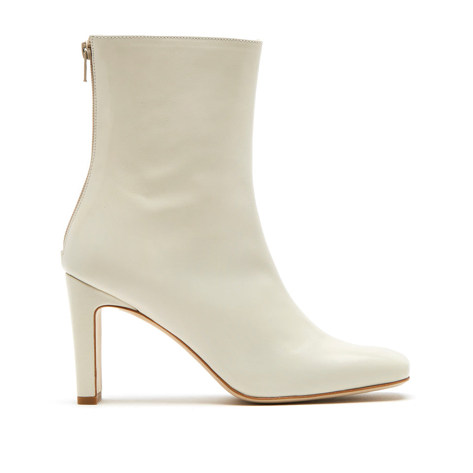 SISTER x SOEUR Estell Boot | Cream LEO BOUTIQUE