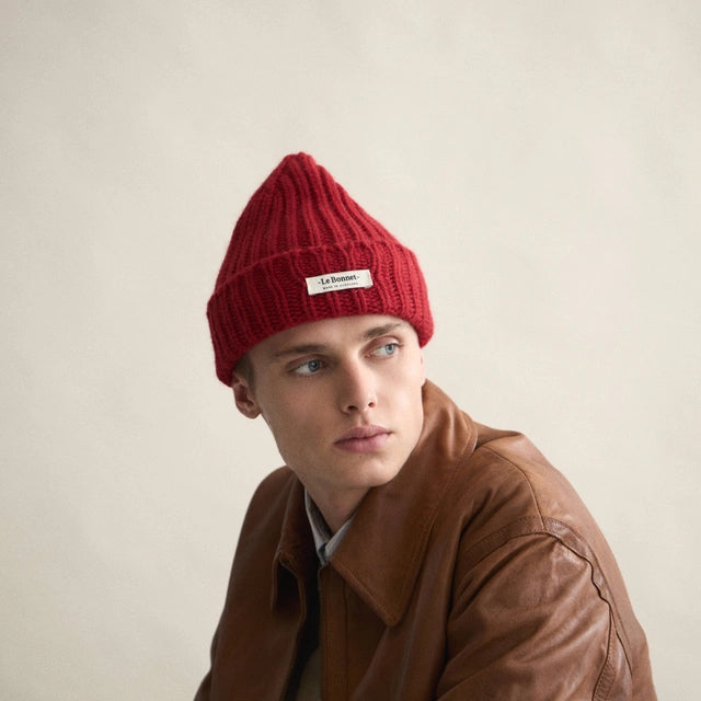 LE BONNET Logo Beanie | Framboise LEO BOUTIQUE