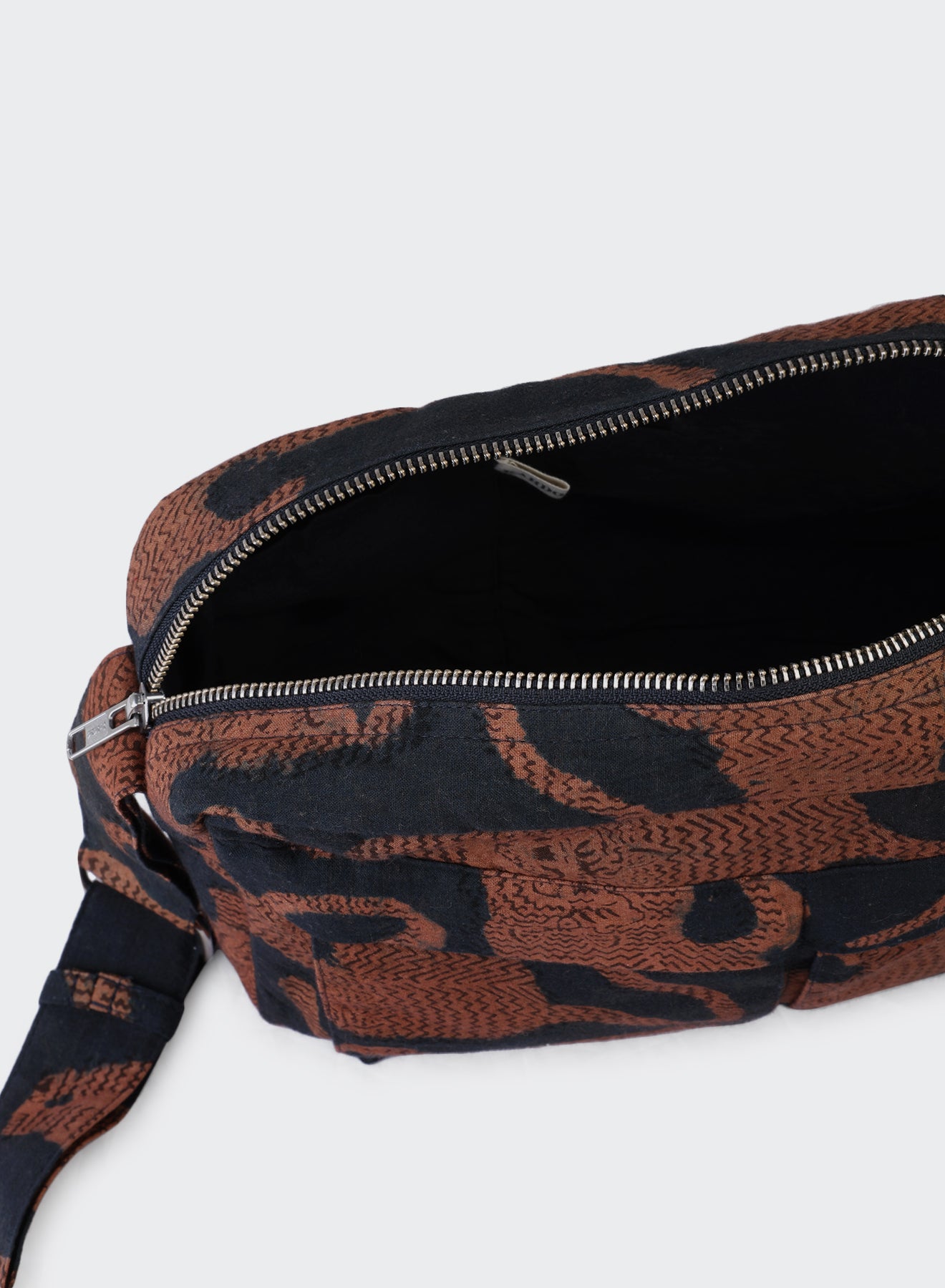 KARDO City Bag | Black/Orange LEO BOUTIQUE