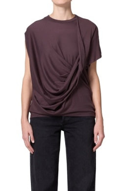 LEO BOUTIQUE Milena Twist Tee | Raisin AGOLDE