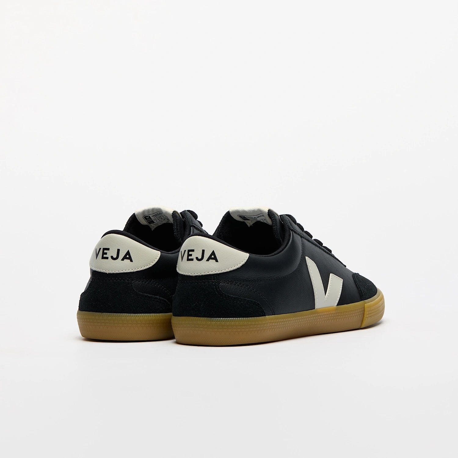 VEJA Volley O.T Leather (W) | Black Pierre LEO BOUTIQUE