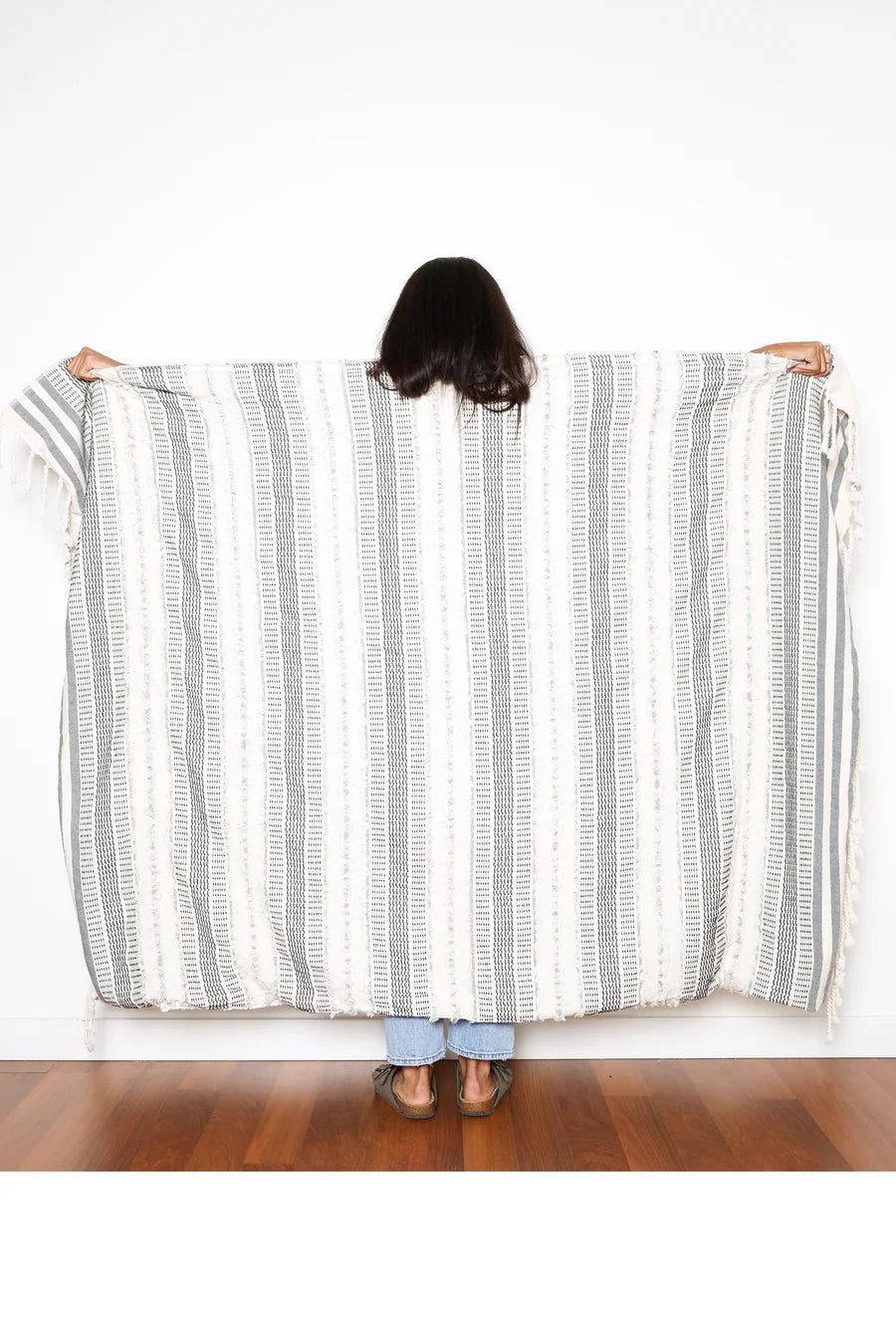 LEO BOUTIQUE The Ophelia Fleece Throw Black Stripe TOFINO TOWEL