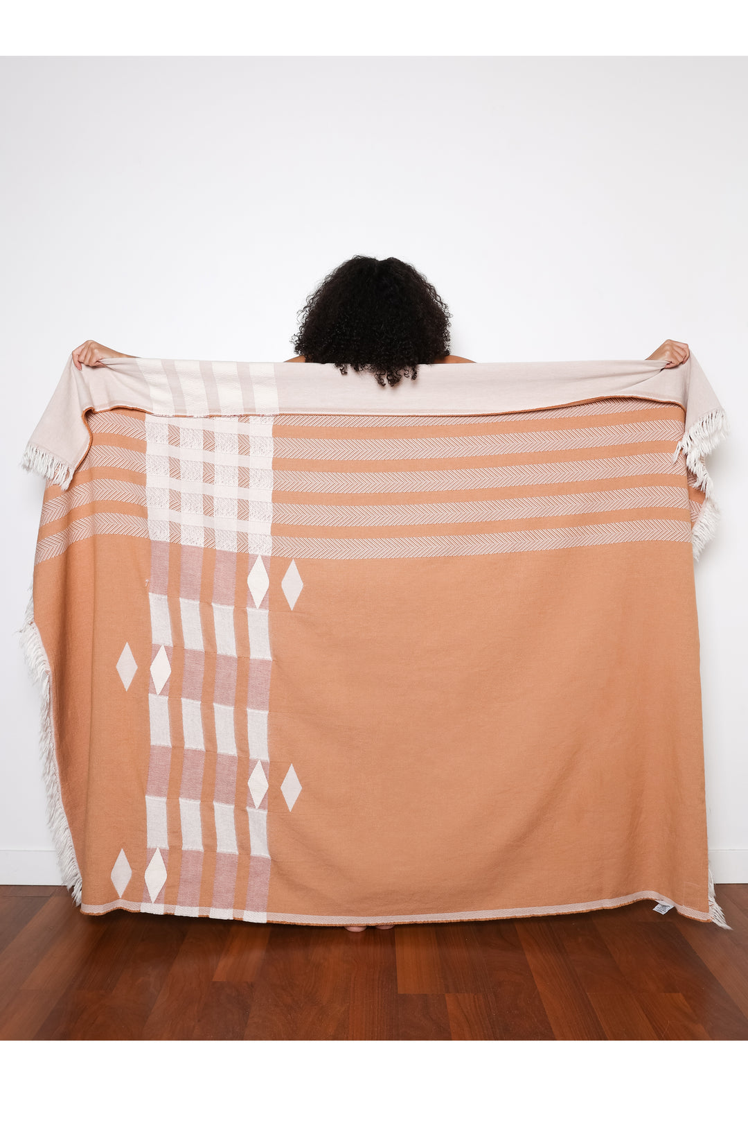 LEO BOUTIQUE The Brook Throw Oat TOFINO OAT