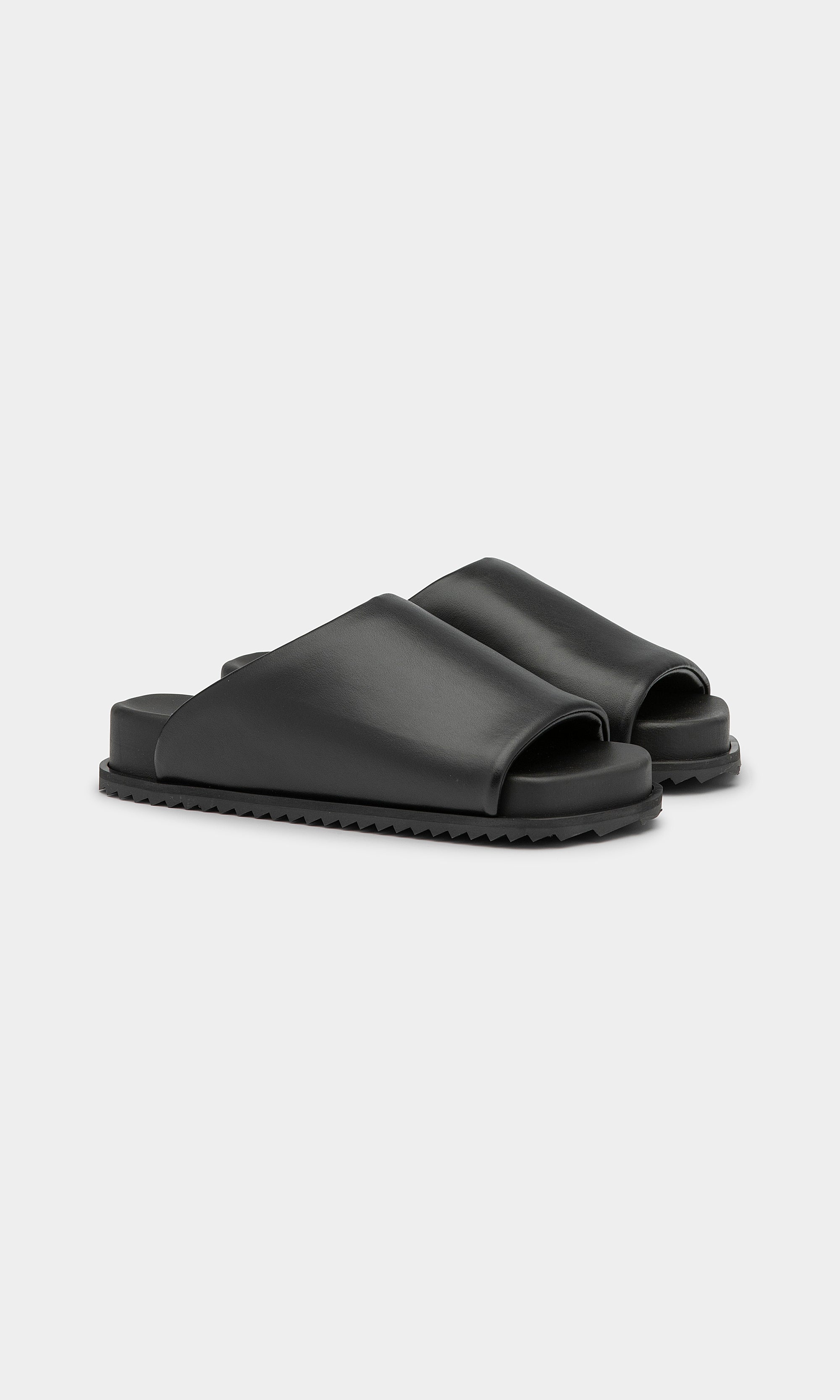 FINN Slider Bio Leather (M) | Black